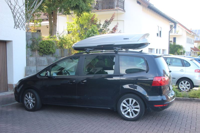 Schifferstadt: Dachbox von THULE auf einem Seat Alhambra