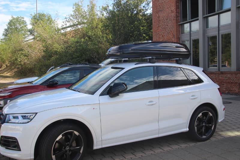 HAPRO-Dachbox mit einem Volumen von 430 Litern auf einem Audi Q5 bei uns in Harthausen zu mieten